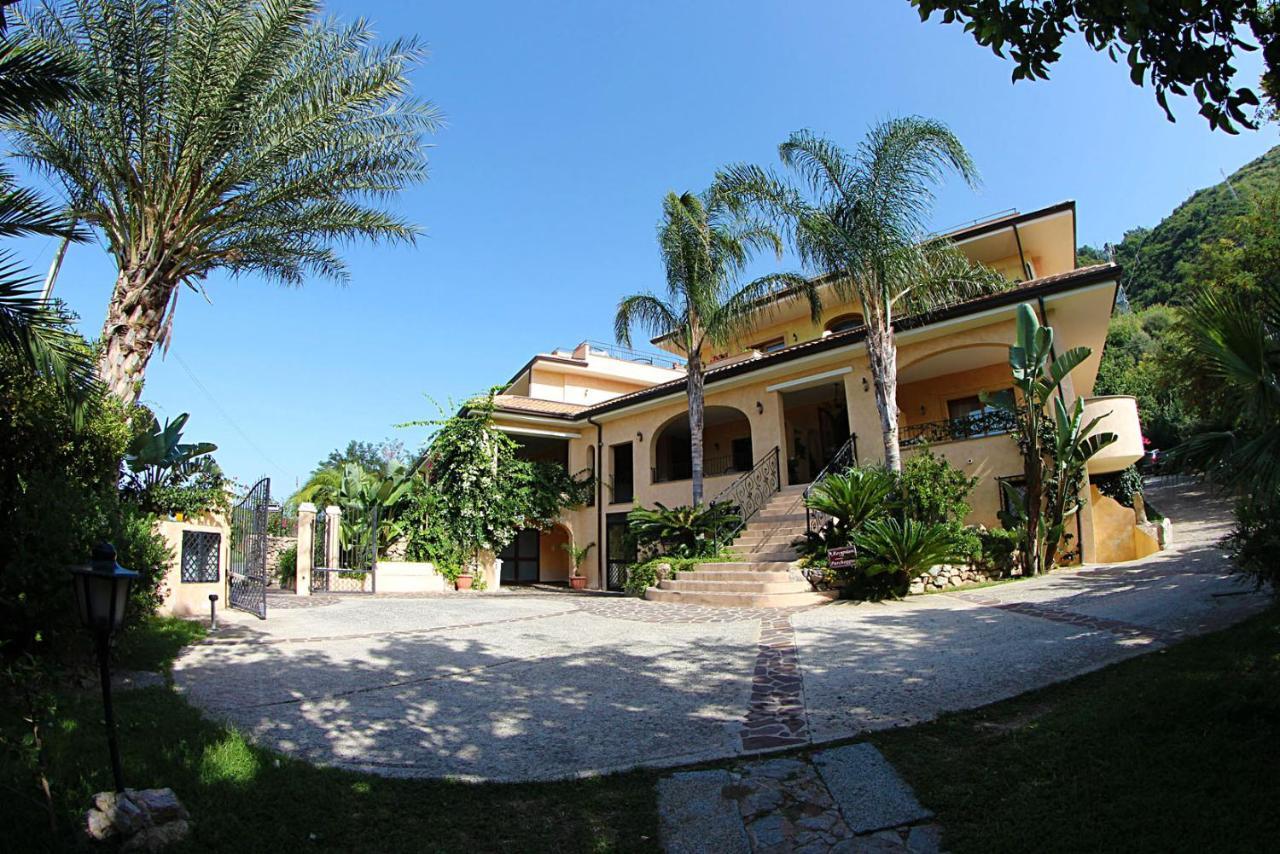 Hotel Cannamele Resort Parghelia Bagian luar foto