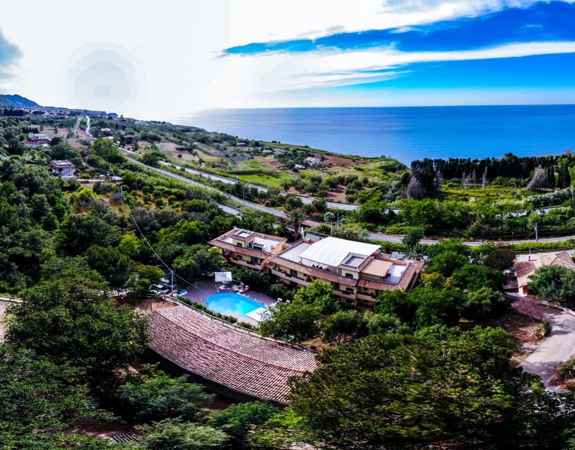 Hotel Cannamele Resort Parghelia Bagian luar foto