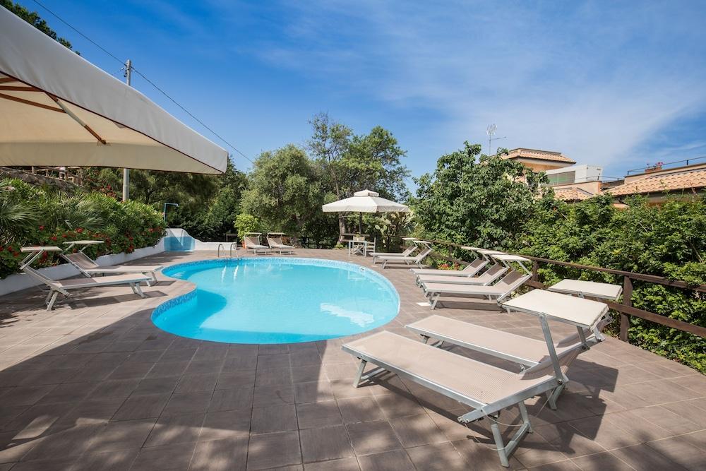 Hotel Cannamele Resort Parghelia Bagian luar foto